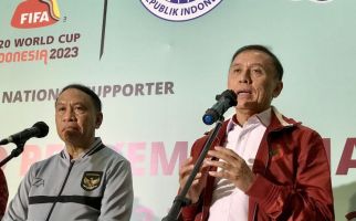 Menpora Amali: Buat Saya Pribadi, Iwan Bule Sampai Kapan pun Menjadi Bagian Sepak Bola Indonesia - JPNN.com