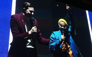 Indra Bekti Sempat Keluhkan Mata Saat Jadi Presenter di Konser BLUE - JPNN.com