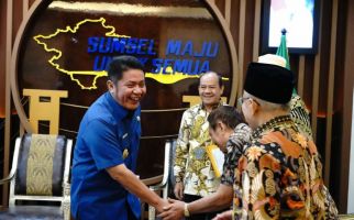 Herman Deru Harap Forum Sahabat Lama Mampu Mendukung Kemajuan Daerah - JPNN.com