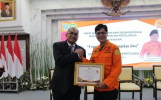 Universitas Budi Luhur Sabet Penghargaan SAR Awards dari Basarnas - JPNN.com