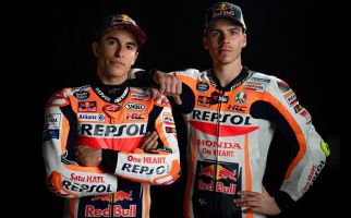 Gabung Repsol Honda, Joan Mir Dapat Petuah dari Marc Marquez, Apa Itu? - JPNN.com