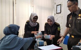 Tersangka Korupsi Dana Desa Pocangan Kembalikan Uang Rp 186 Juta - JPNN.com