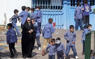 Siswi di Sejumlah Sekolah Iran Keracunan, Pemerintah Klaim Ada Konspirasi Jahat - JPNN.com