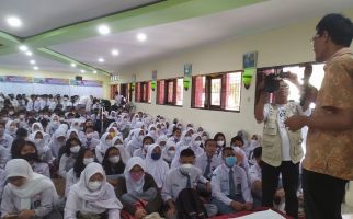 360 Siswa SMAN 8 Jakarta Ikuti Kegiatan Temu Ilmiah dan Sosial - JPNN.com