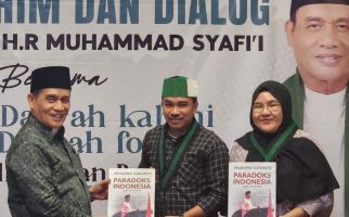 Romo Syafii Sebut Presiden Harus Disegani di Kancah Internasional Seperti Prabowo - JPNN.com