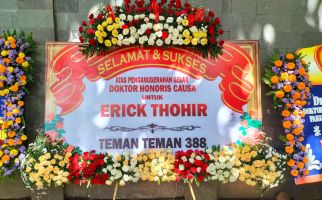 Ratusan Karangan Bunga untuk Erick Thohir Banjiri Universitas Brawijaya - JPNN.com
