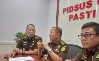 Mantan Kepala DLH Kota Bandar Lampung jadi Tersangka Korupsi Retribusi Sampah - JPNN.com