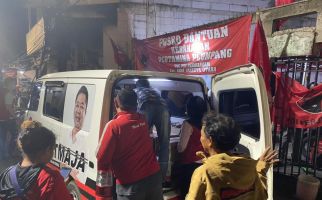 Sayap Pemuda PDIP Bantu Warga Korban Kebakaran Depot Plumpang - JPNN.com