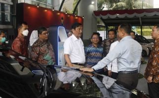 Kinto Dukung Kemenko Marves Pakai Mobil Listrik Ramah Lingkungan - JPNN.com