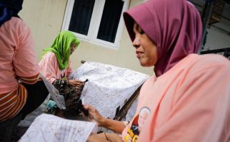 Mak Ganjar Gelar Pelatihan Untuk Tingkatkan Keahlian Perajin Batik Cirebon - JPNN.com