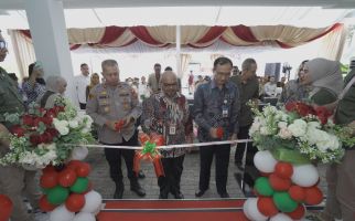 Bank Sinarmas Syariah Wakafkan Ratusan Al-quran & Serahkan Donasi di Bandung - JPNN.com