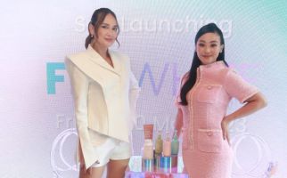 Luna Maya Jadi Brand Ambassador Flowhite Beauty - JPNN.com