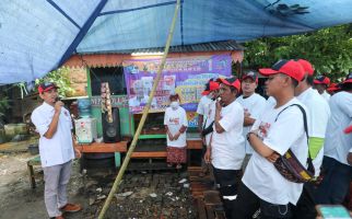 KST Dukung Ganjar Borong Dagangan dan Beri Bantuan ke UMKM di Tanjung Priok - JPNN.com