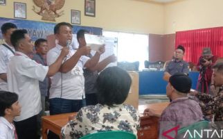 Anggota DPRD Ditodong Senapan oleh Adik yang Kalah Pilkades, Pemicunya tak Disangka - JPNN.com