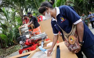 Mesin Pengolah Sagu PYCH Bikin Anak Muda Papua Optimistis Produksi Bisa Meningkat - JPNN.com