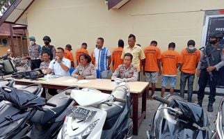 7 Pelaku Perusakan Pos Polisi di Manokwari Masih Buron - JPNN.com