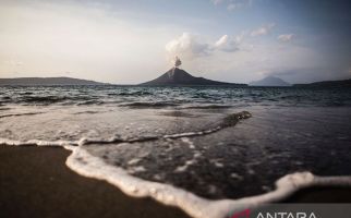 Gunung Anak Krakatau Erupsi Lagi, Begini Catatan PVMBG - JPNN.com