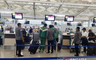 Dunia Hari Ini: Indonesia Deportasi Ratusan Warga Tiongkok Pelaku 'Love Scam' - JPNN.com