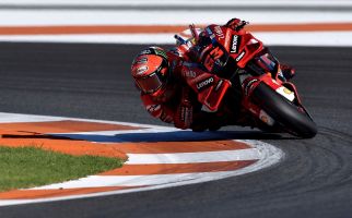 MotoGP 2023: Honda-Ducati Bak Bumi dan Langit - JPNN.com