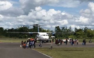 Polri Klaim Penerbangan di Bandara Dekai Normal dari Gangguan KKB - JPNN.com