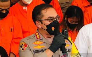 Berulah di Denpasar, Bule Asal California Langsung Ditangkap Polisi - JPNN.com