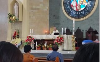 Pimpin Misa Perayaan Paskah, Uskup Agung Kupang Ajak Umat Katolik Bantu Penanganan Stunting - JPNN.com