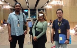 Menyalahgunakan Izin Tinggal di Bali, WN Ukraina Dideportasi Imigrasi - JPNN.com