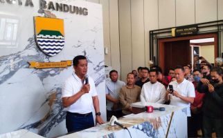 Seusai Wali Kota Bandung Ditangkap KPK, Sekda Kumpulkan Kadis hingga Camat untuk Rapat Darurat - JPNN.com