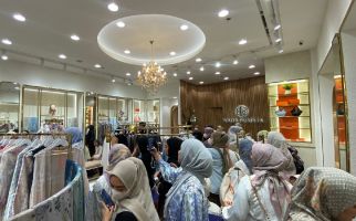 Tawarkan Fesyen Muslim Simpel dan Elegan, Nada Puspita Buka Butik di Bekasi - JPNN.com