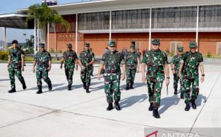 Pilot Susi Air yang Disandera KKB Tak Kunjung Bebas, Panglima TNI Langsung ke Papua - JPNN.com