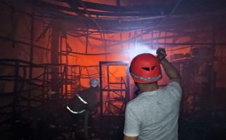 Kebakaran di Kampung Coklat Blitar, Ini Dugaan Penyebabnya - JPNN.com