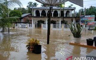 Banjir di Aceh Jaya Meluas, 300 Warga Mengungsi - JPNN.com