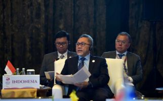 Mendag Zulkifli Hasan: ASEAN jadi Pusat Produksi Global untuk Industri Kendaraan Listrik - JPNN.com