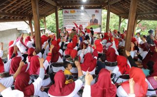 Sukarelawan Sandiaga Ajarkan Warga Yogyakarta Untuk Kelola Biji Kopi - JPNN.com