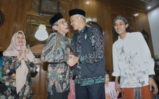 Abah Suyuthi Berikan Banyak Petuah Untuk Ganjar Pranowo - JPNN.com