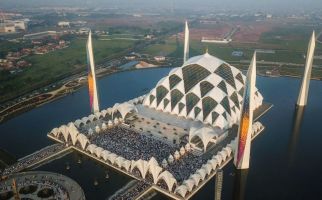 Muncul Petisi yang Meminta BPK Audit Masjid Al Jabbar, Ada Apa? - JPNN.com