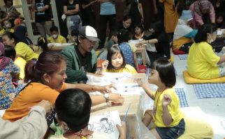 Anak-anak Komunitas Disabilitas Semringah Beraktivitas di Sarinah Kids - JPNN.com