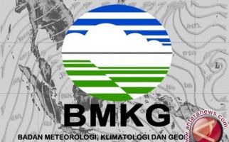 Peringatan Dini BMKG, Waspada Potensi Cuaca Ekstrem hingga 18 Mei - JPNN.com