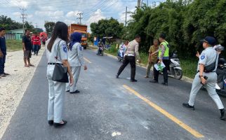 Pengemudi Becak Motor di Kampar Tewas, Kepalanya Terlindas Truk - JPNN.com