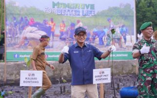 Tanam Mangrove Bersama TNI secara Nasional, Pupuk Kaltim Salurkan 10 Ribu Bibit - JPNN.com