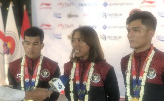 Masih Batuk Darah, Abdul Aziz Meraih Medali Emas SEA Games 2023 - JPNN.com