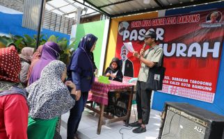 Pasar Murah OMG Mendapat Sambutan Positif dari Ratusan Warga Bandung - JPNN.com