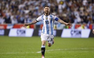 Pelatih Timnas Argentina Bongkar Penyebab Lionel Messi Batal ke Indonesia, Ternyata! - JPNN.com