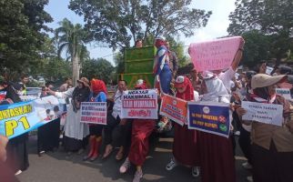 Guru Lulus PG Tanpa Formasi PPPK Demo Bertubi-tubi, Pemda Kalang Kabut, Hasilnya? - JPNN.com