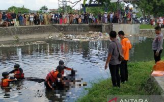 Mayat Pria Tanpa Identitas Mengapung di Sungai - JPNN.com
