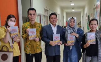 Buku Tangkal Terorisme Diluncurkan, Mengulas Pendekatan Polri dengan Lembut - JPNN.com