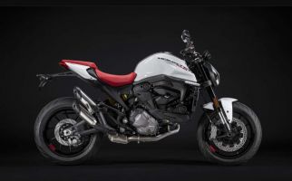 Ducati Monster Iceberg White Melabrak Tradisi - JPNN.com