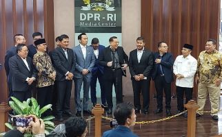 8 Fraksi Soroti Kisruh MK, Habiburokhman Singgung Kewenangan DPR - JPNN.com
