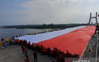 Bendera Merah Putih Selebar Ini Dibentangkan di Babel, Ternyata Begini Maknanya - JPNN.com