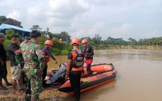 Bocah yang Tenggelam di Sungai Tembesi Ditemukan Sudah Meninggal Dunia - JPNN.com